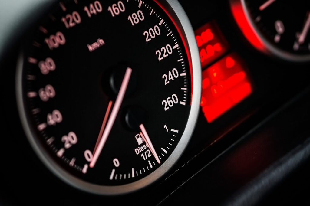 speedometer, car wallpapers, dashboard-1249610.jpg